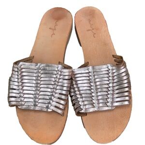 Anthropologie Urge Rose Gold Leather Slide Sandals. Size 38.